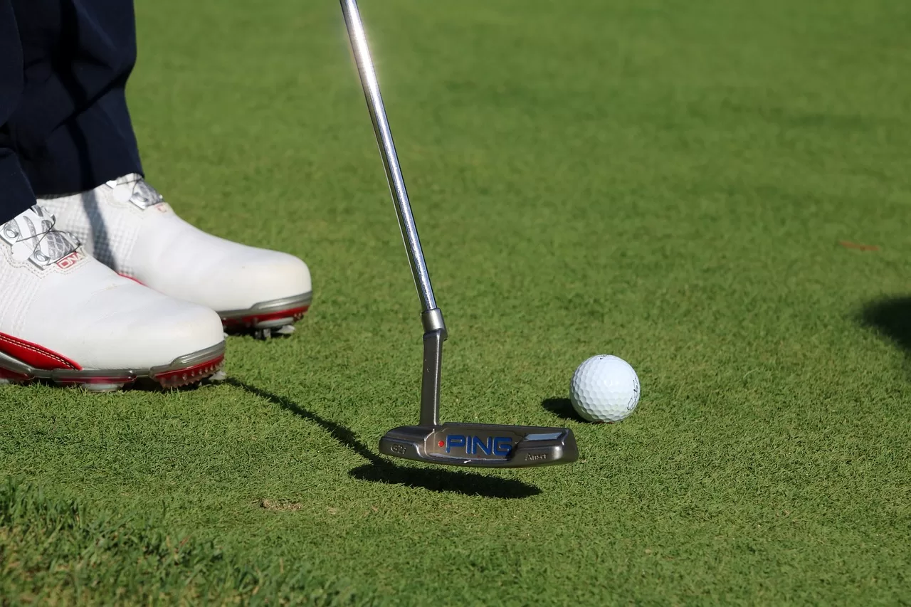 Come scegliere le scarpe da golf per giocare al meglio e avere ottime prestazioni