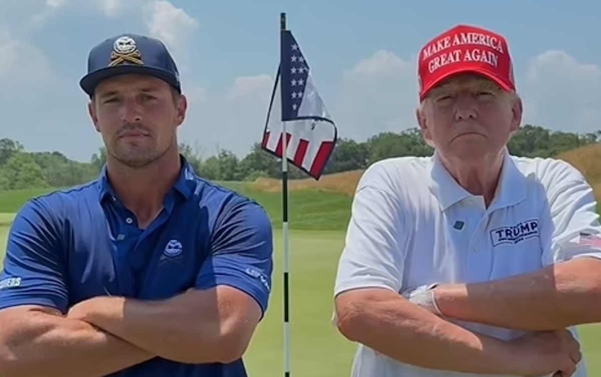 Cosa ci fanno insieme DeChambeau e Trump su un campo da golf?
