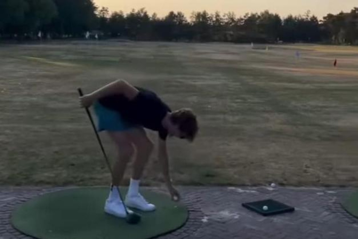 Jannik Sinner si cimenta nel golf, ma il drive non perdona: risate sul green”