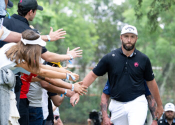 La classifica dei golfisti più pagati: ecco quanto guadagnano Rahm, Scheffler e Tiger Woods